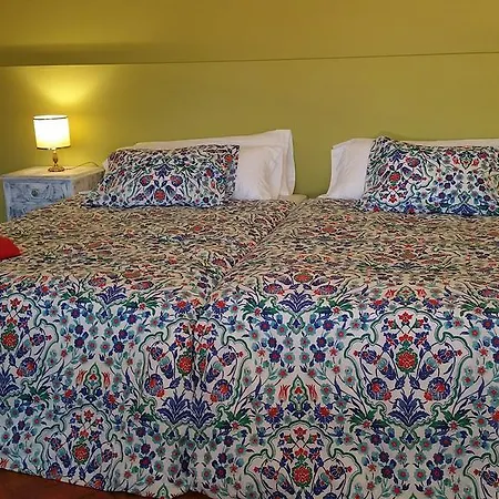 Monte Malhadais Bed & Breakfast *
